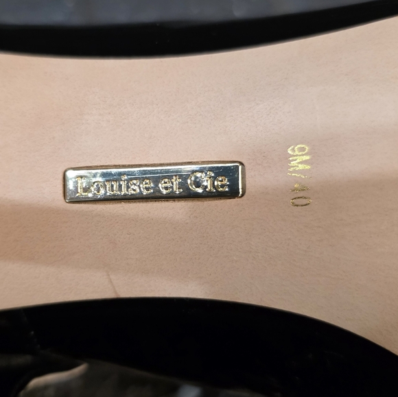 Louise et Cie Black Patent Pearl Double Strap Pumps, Size 9 - Picture 9 of 10